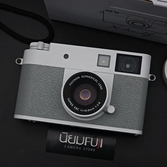 Fujifilm Xhalf