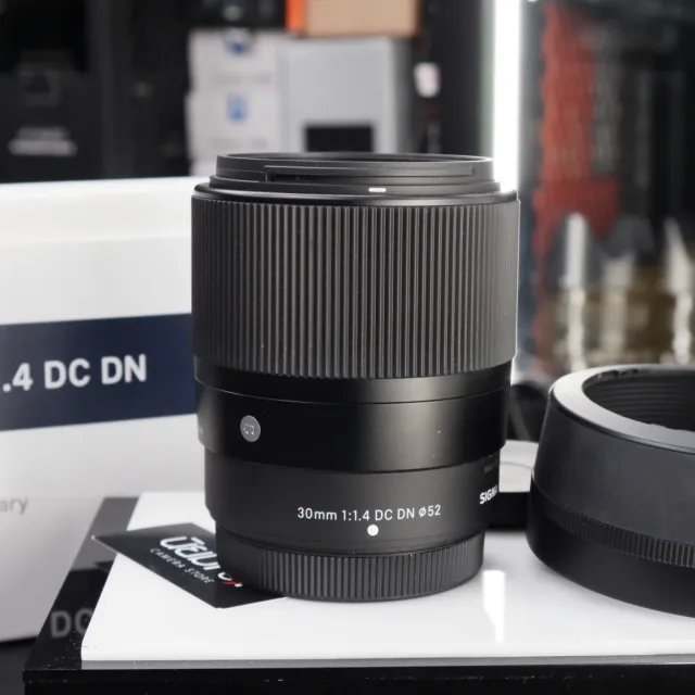 Sigma 30mm F1.4 DC DN